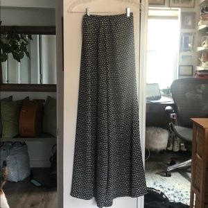 Black & white high wasted flowing pants